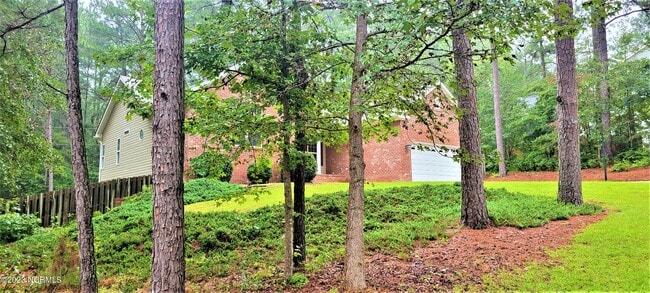 4 Carson Way in Pinehurst, NC - Building Photo - Building Photo