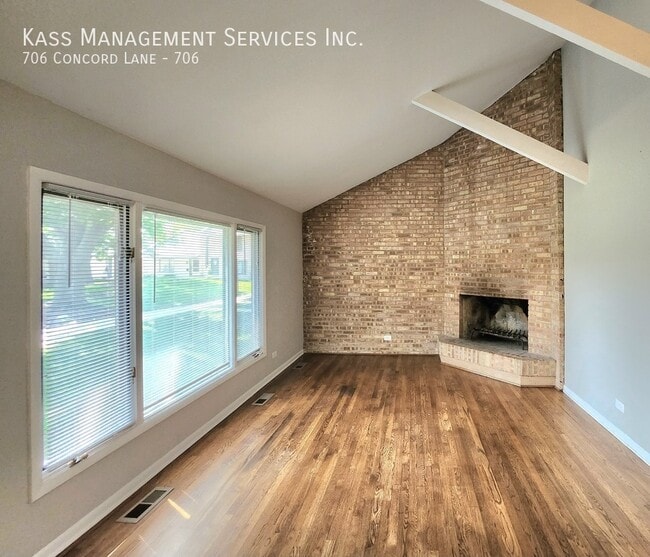 706 Concord Ln in Barrington, IL - Building Photo - Building Photo