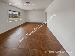 4308 E Whitman St-Unit -MAIN HOUSE in Tucson, AZ - Building Photo - Building Photo