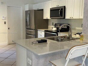 2045 Pompeii Ct in Weston, FL - Building Photo - Building Photo