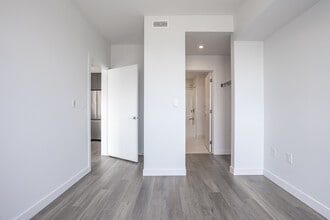 Heritage Flats in Edmonton, AB - Building Photo - Interior Photo