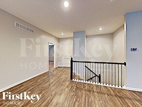 10913 Highview Rd in Peculiar, MO - Building Photo - Building Photo