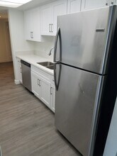 731 S Detroit St in Los Angeles, CA - Foto de edificio - Building Photo