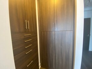 11 E Walton St in Chicago, IL - Building Photo - Building Photo