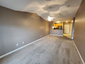 7104 W Friendly Ave in Greensboro, NC - Building Photo - Building Photo