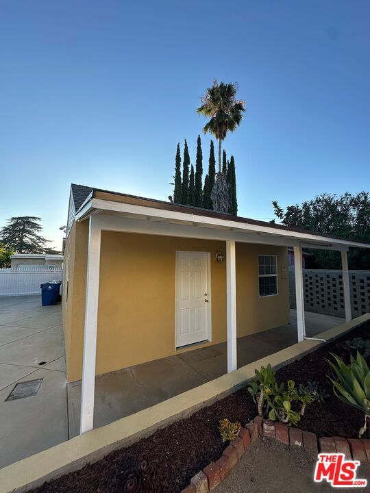 property at 10429 Oro Vista Ave