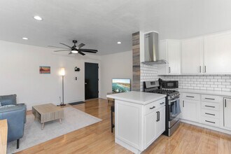 4262 Wilson Ave in San Diego, CA - Building Photo - Building Photo