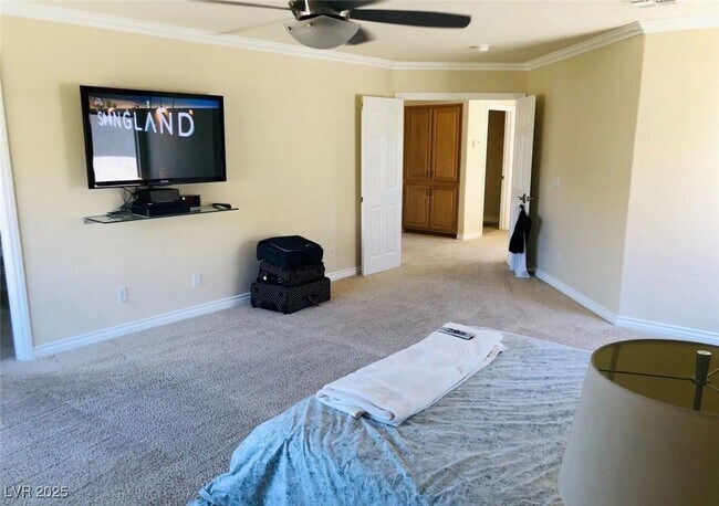 property at 10957 Royal Highlands St
