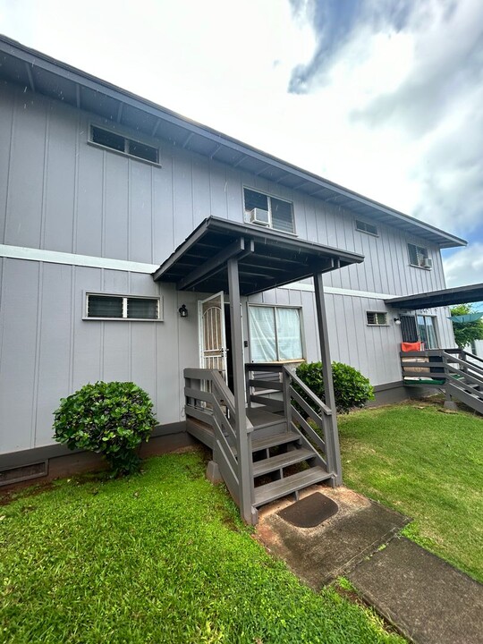 98-1422-1422 Koaheahe St in Pearl City, HI - Building Photo