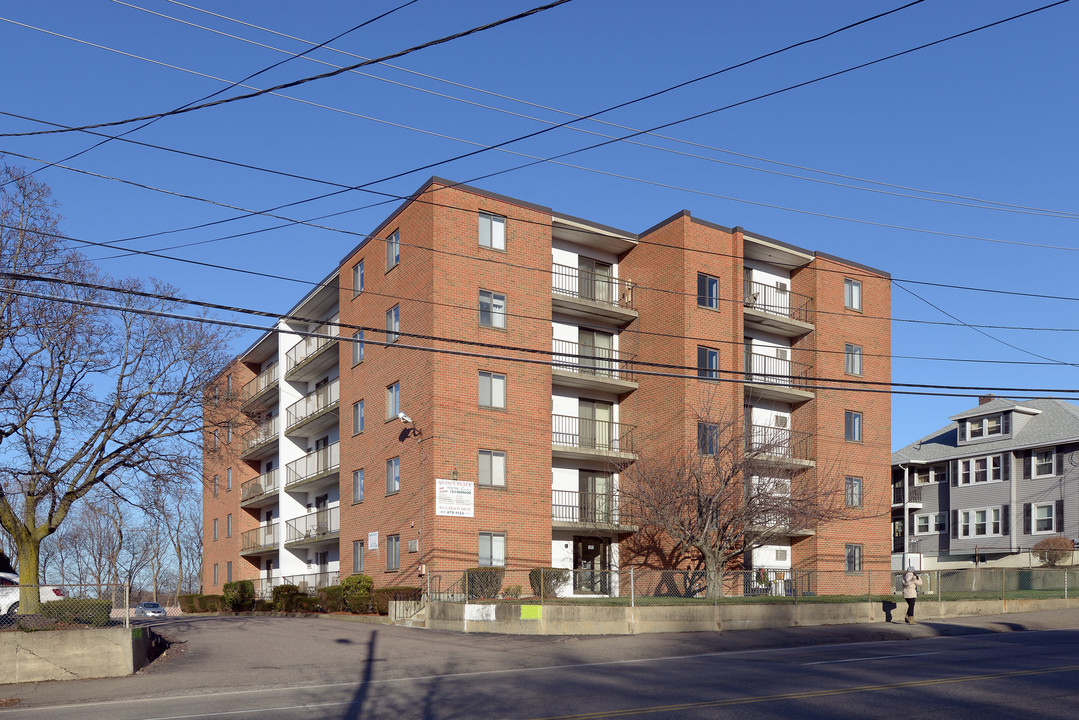 Quincy Place in Quincy, MA - Building Photo