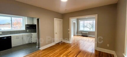 179 9th St in Troy, NY - Building Photo - Building Photo