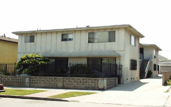 1119 N Commonwealth Ave in Los Angeles, CA - Building Photo - Building Photo