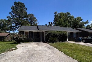 184 Dorchester Manor Blvd in North Charleston, SC - Building Photo