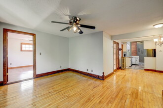 1936 Carroll Ave, Unit 2 in St. Paul, MN - Foto de edificio - Building Photo