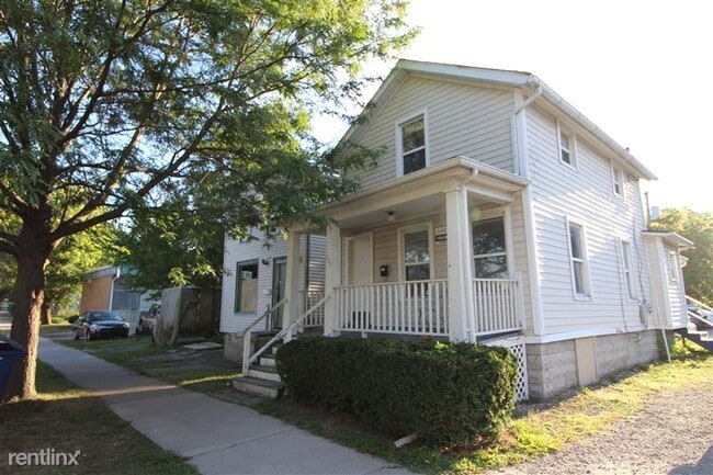809 S Division St in Ann Arbor, MI - Building Photo - Building Photo