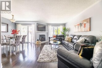 214 Montmorency Way in Ottawa, ON - Building Photo - Building Photo