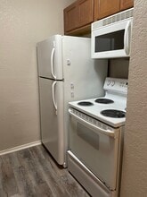 10910 Baltic Dr in San Antonio, TX - Building Photo - Building Photo