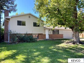 2554 Newport Dr in Fort Collins, CO - Building Photo