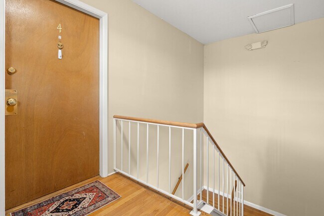 15 Wildwood Ave-Unit -Apt #3 in Asheville, NC - Foto de edificio - Building Photo