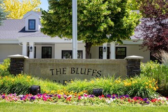 Bluffs Apartments in Bluffdale, UT - Building Photo - Building Photo