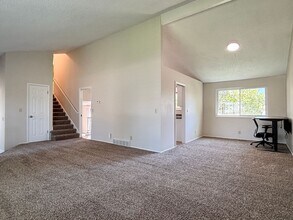 11105 Susan Dr in Sandy, UT - Building Photo - Building Photo