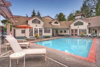 Mill Pointe in Everett, WA - Foto de edificio - Building Photo