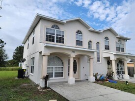 736 Platypus Ct in Kissimmee, FL - Building Photo