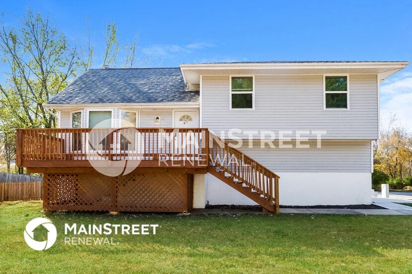 7351 N Mulberry Dr in Kansas City, MO - Building Photo