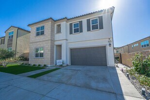19172 Malabar St in Santa Clarita, CA - Building Photo