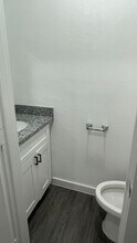 2320 Wavell St in Houston, TX - Building Photo - Building Photo