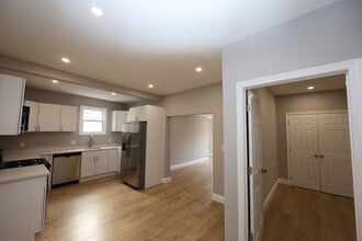 67 Day St in Fitchburg, MA - Building Photo - Building Photo