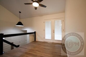 7106 S 145th St in Omaha, NE - Building Photo - Building Photo