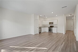 541 Magnolia Cir in Palmetto, GA - Building Photo - Building Photo