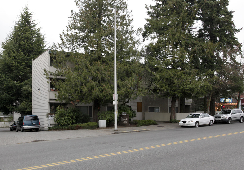 The Pinehurst Apartments in Seattle, WA - Foto de edificio