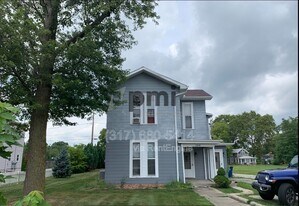 1214 S Washington St in Marion, IN - Building Photo