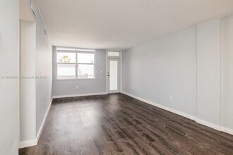 910 Jefferson Ave in Miami Beach, FL - Building Photo - Building Photo