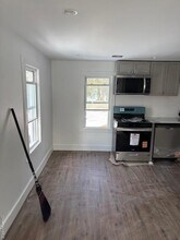 16 Maple Ave in Glen Cove, NY - Building Photo - Building Photo