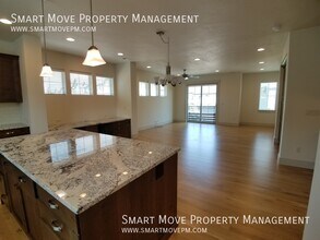 3308 E Front Runner Ln in Boise, ID - Building Photo - Building Photo