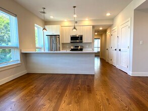 12 Everett St, Unit 501 in Boston, MA - Building Photo - Building Photo