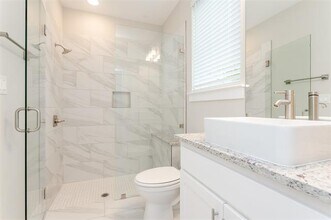200 S Village Way in Lewisville, TX - Building Photo - Building Photo