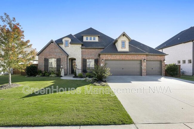 property at 1405 SW Hamilton Ave