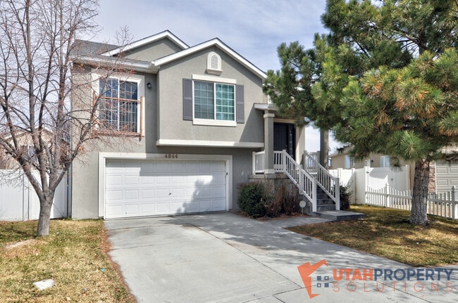 property at 4844 W Cold Springs Cir