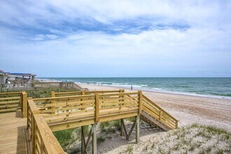 448 Ocean Dr in North Topsail Beach, NC - Building Photo - Building Photo