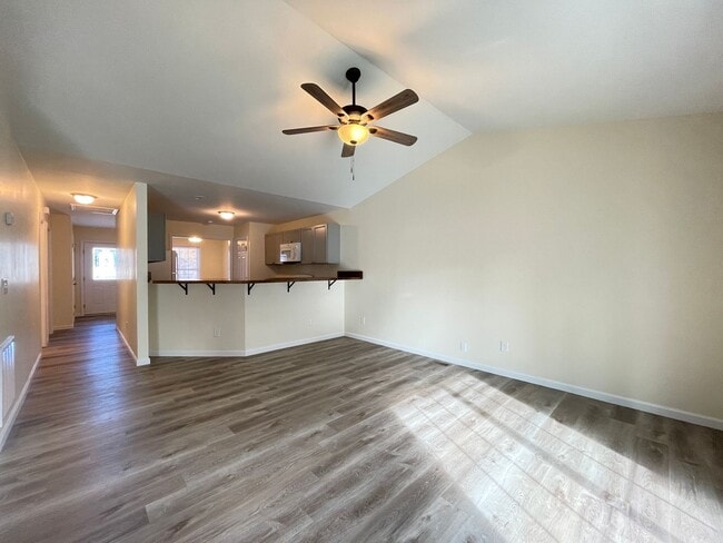 102N-106 N Maple St in Kenbridge, VA - Building Photo - Building Photo