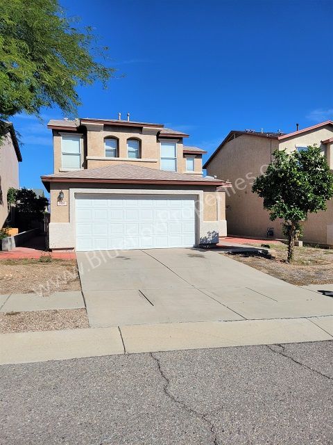 7861 E Lamont Dr in Tucson, AZ - Building Photo