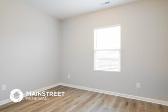 212 Quincy Meadow Ave in Zebulon, NC - Foto de edificio - Building Photo