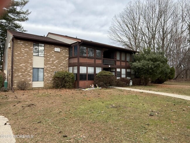 property at 115 Amberly Dr