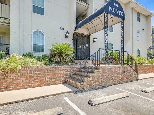 property at 910 Duncan Ln