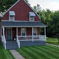 1237 E 112th St in Cleveland, OH - Building Photo