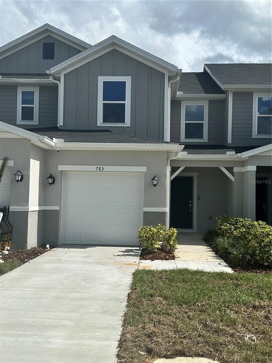 763 Stoney Pointe Cir in Davenport, FL - Building Photo